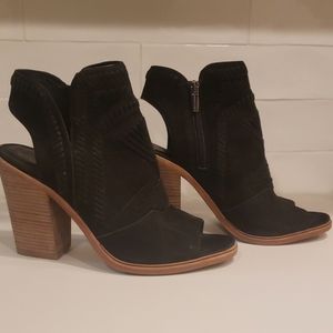 Vince Camuto Peep Toe Shoe